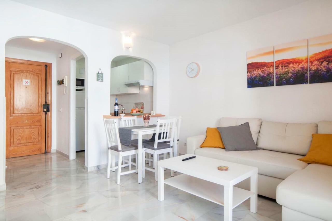 Happy Nest Apartment Benalmádena